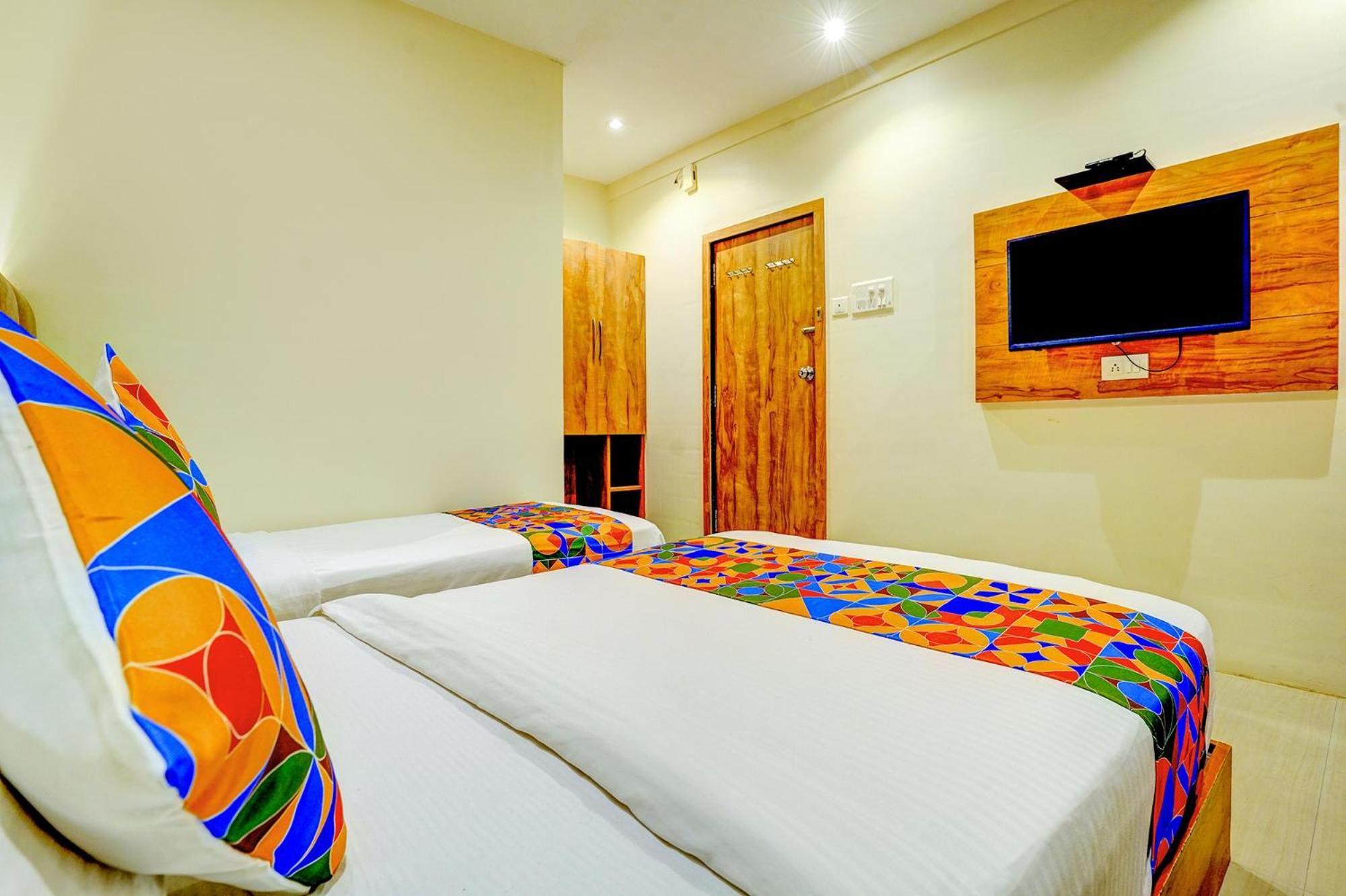 Hotel Fabhotel Indore Palace Mumbai