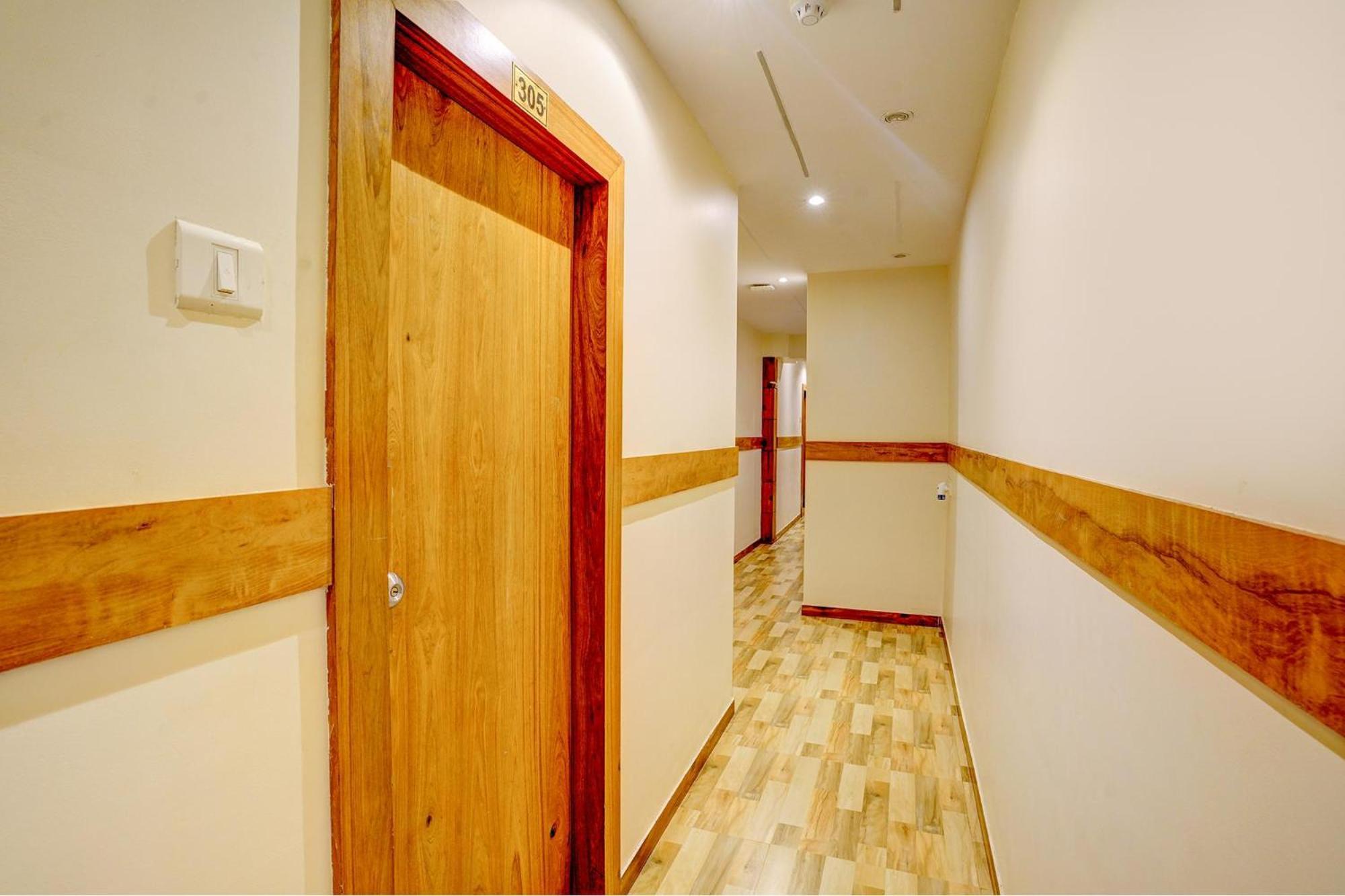 Fabhotel Indore Palace 4*