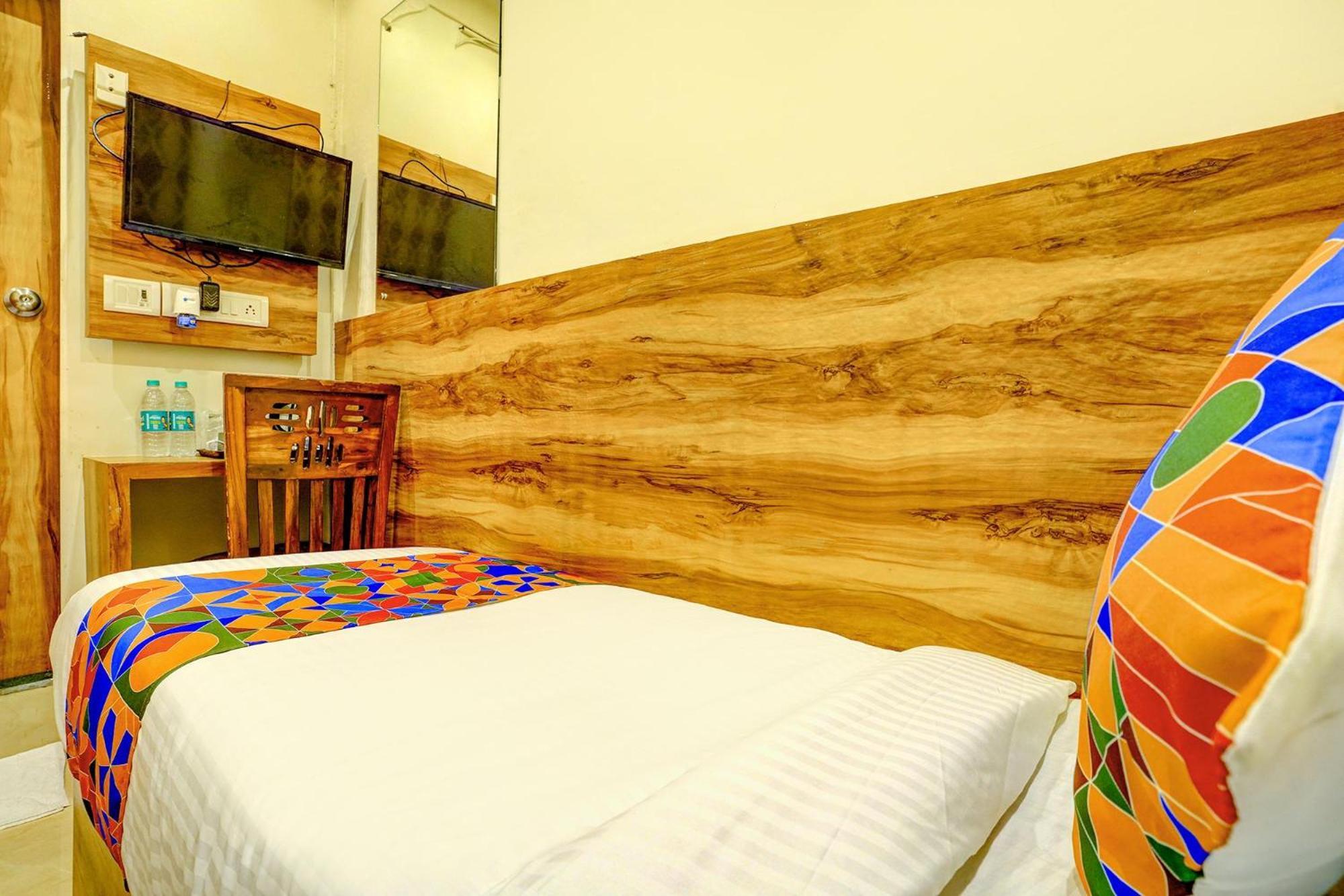 Hotel Fabhotel Indore Palace Mumbai