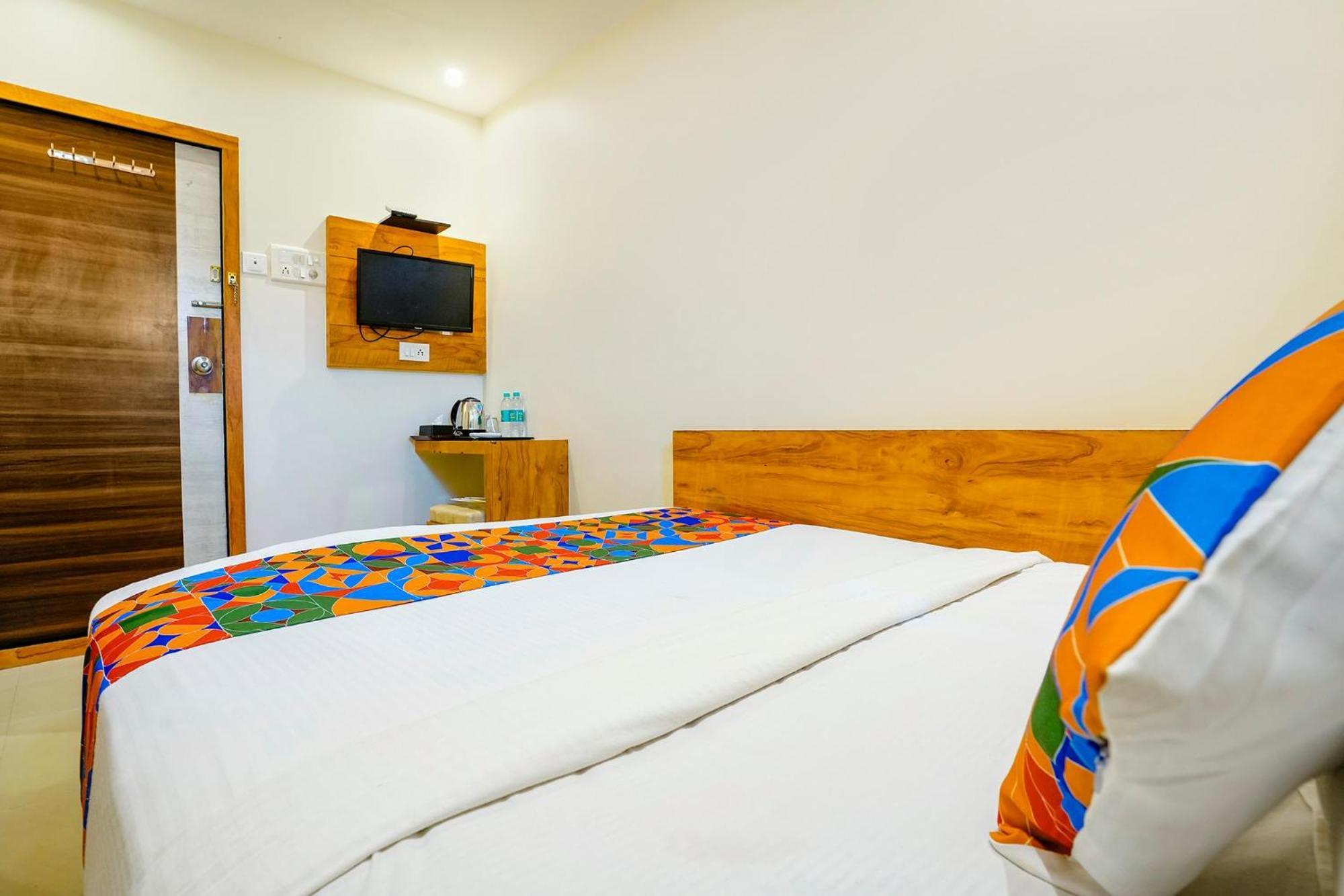 Fabhotel Indore Palace Hotel