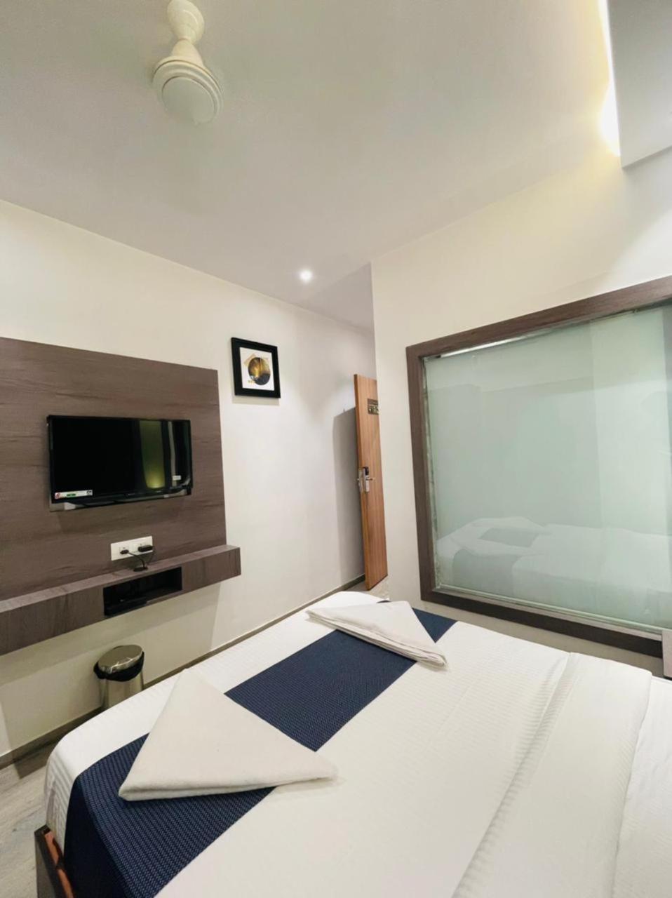Hotel Horizon Near Exhibition Center 3*