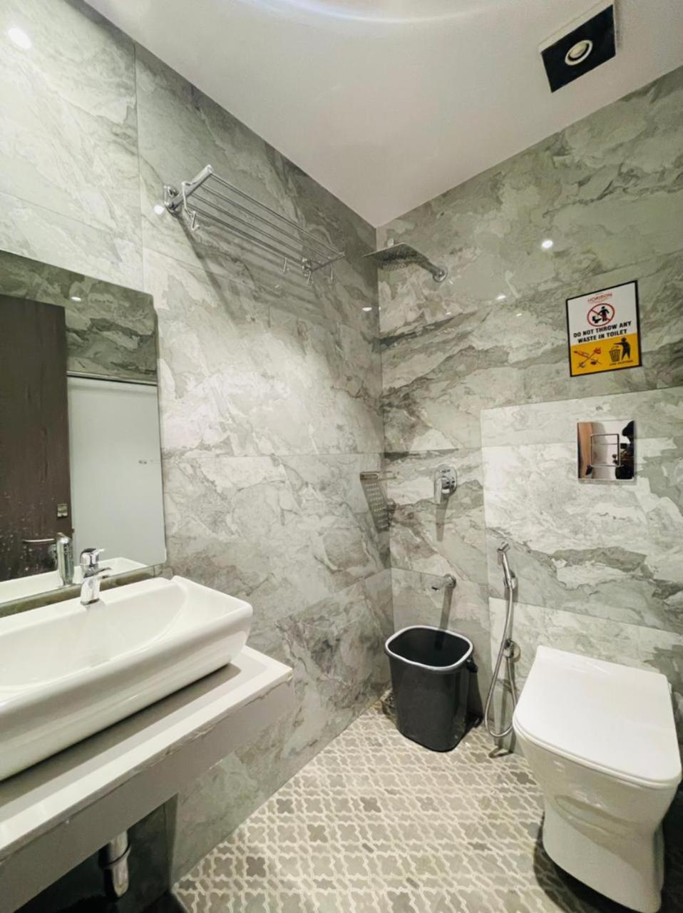 Hotel Horizon Near Exhibition Center 3*