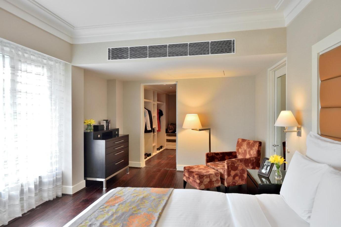 Marriott Executive - Lakeside Chalet,