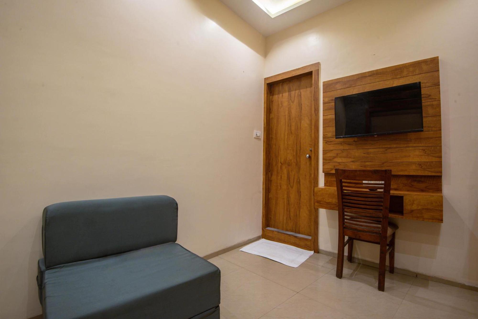 Hotel Skylink Hospitality Next To Amber Imperial 3*