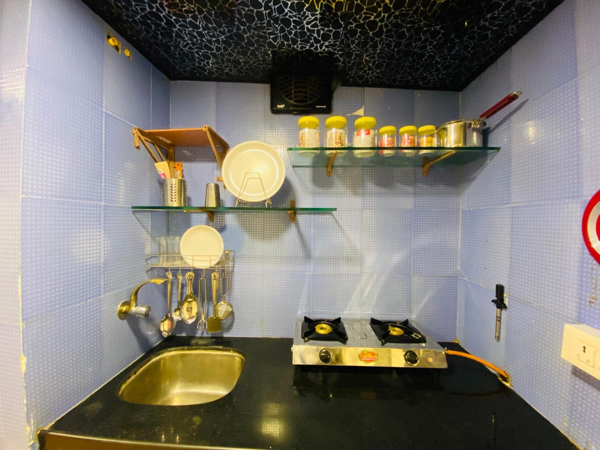 Hotel Avk-Near Kokilaben Hospital & Versova Beach- Rooms With Kitchen 3*