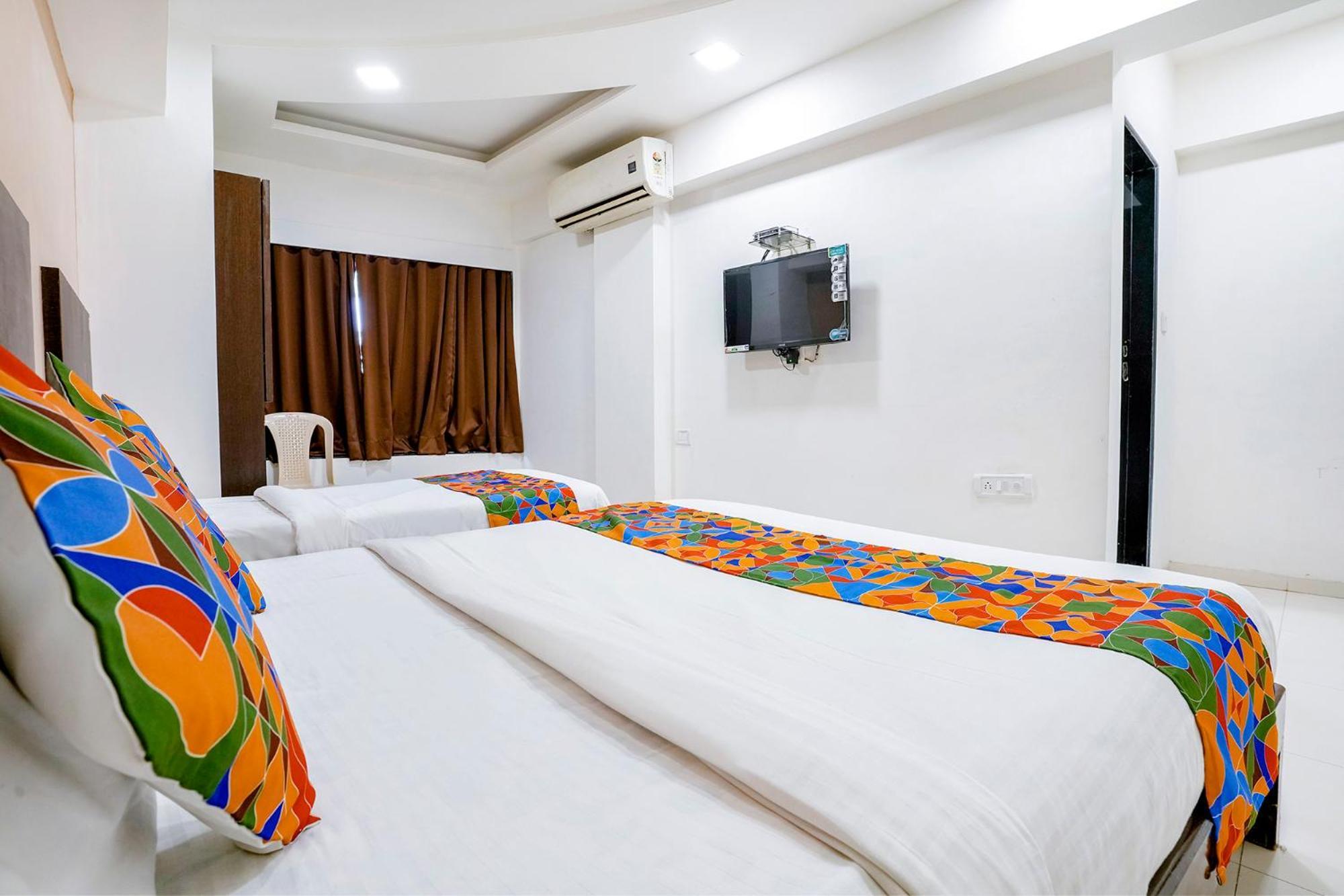 Kamran Residency-near Us Embassy Hotel 3*