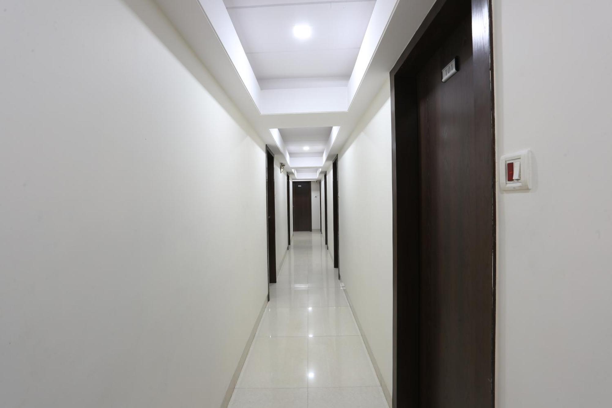 Kamran Residency-near Us Embassy Hotel