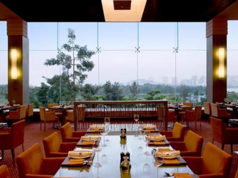 Marriott Executive - Lakeside Chalet, Hotel 5*