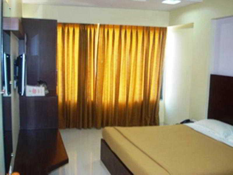 Kamran Residency-near Us Embassy Hotel