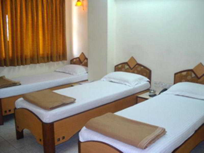 Hotel Kamran Residency-near Us Embassy 3*
