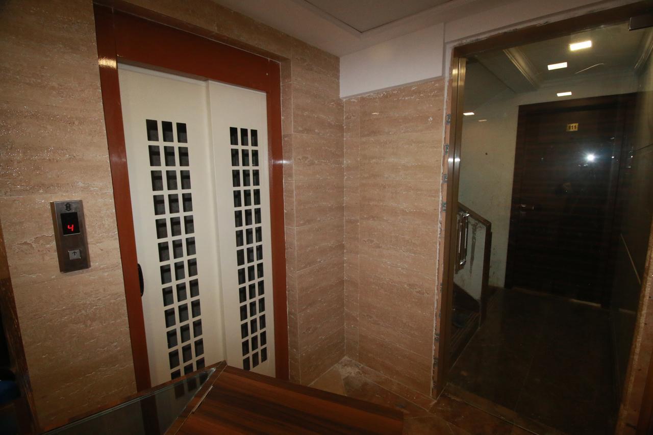 Alfa International Near Nanavati Hospital Near Airport Near Juhu Hotel Mumbai