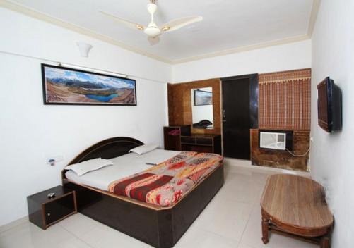 Maangta 111 @ Andheri East 3*