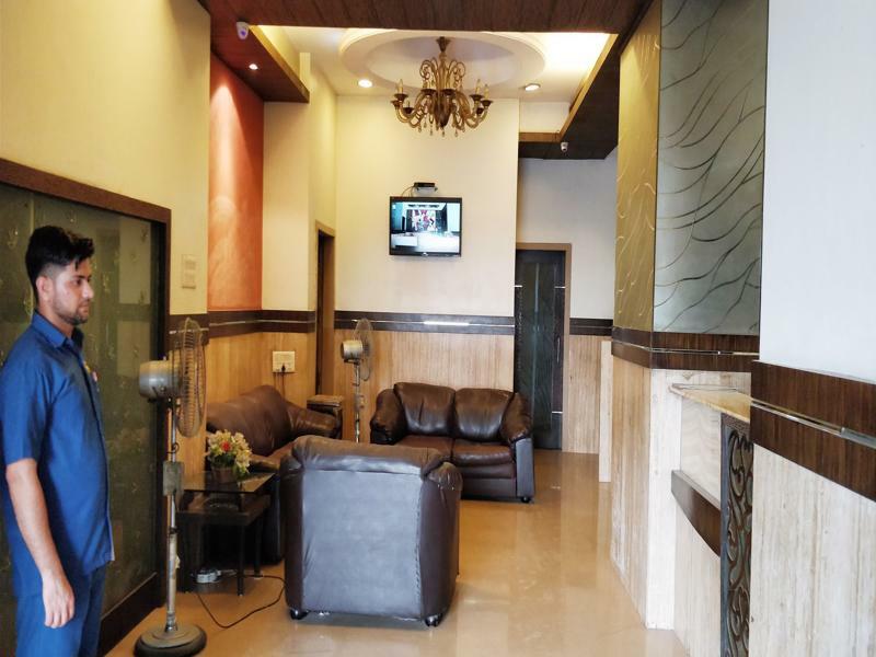 Hotel Kamran Residency-near Us Embassy