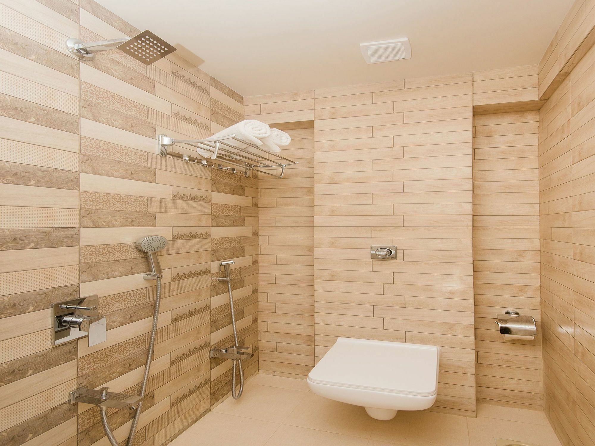 Fabexpress Veera Residency 3*