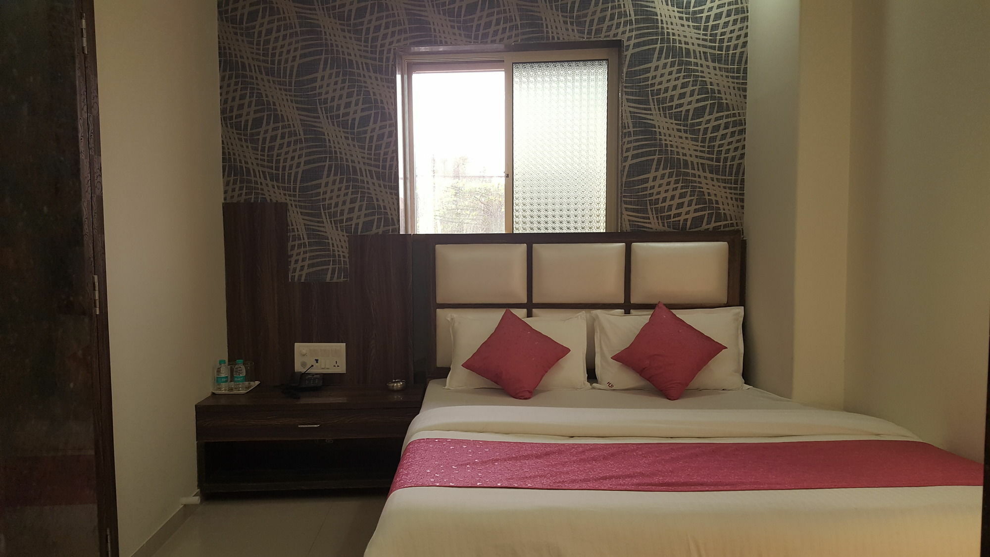Hotel Sanjary Palace Mumbai