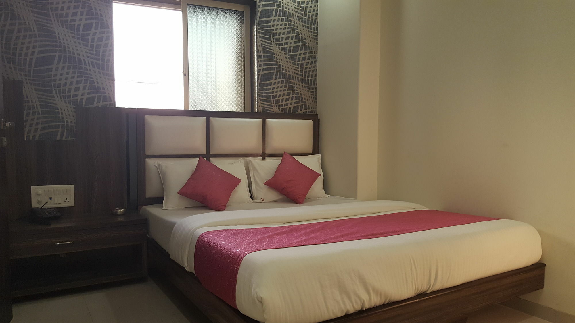Sanjary Palace 3*