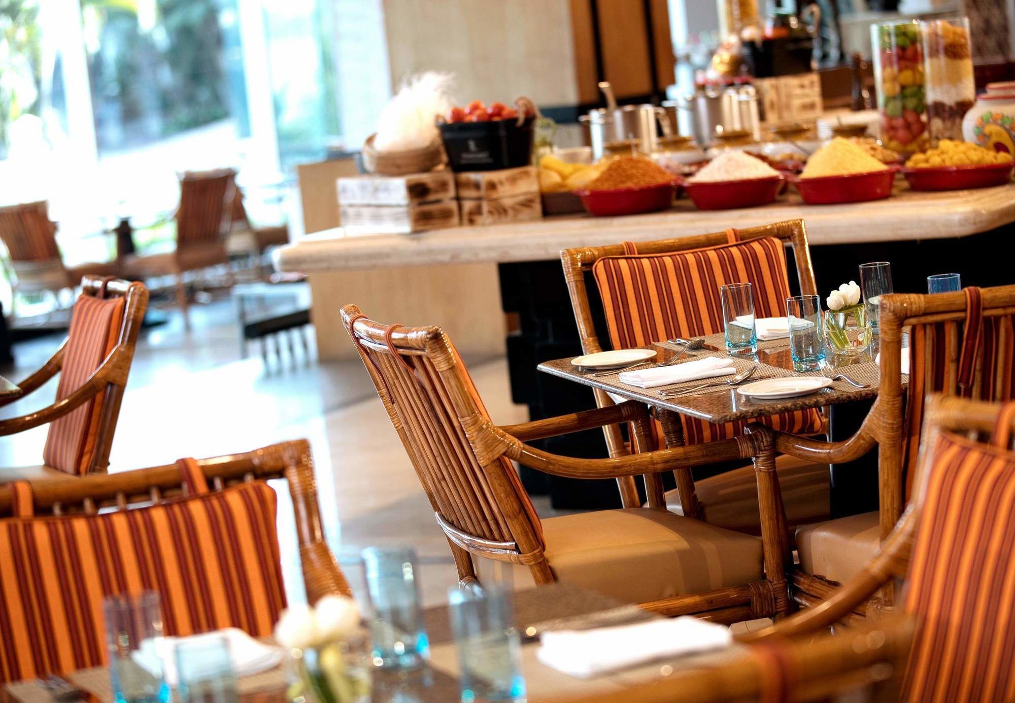 Marriott Executive - Lakeside Chalet, Hotel Mumbai