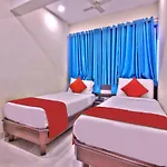 Hotel New Castle By Marvik Rooms