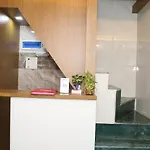 Super Sleepwell Male-Female Hostel