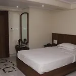 Hotel Adarsh Baug
