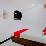 Oyo 81092 Hotel Simla House