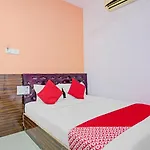 Oyo 81092 Hotel Simla House