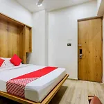 Oyo 81549 Hotel Elegance Nx