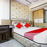 Oyo 85290 Milona Service Apartment