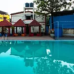 Stayaro Manori Resort