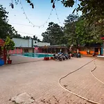 Stayaro Manori Resort