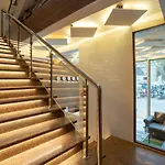 Hotel Empire - Near Mumbai International Airport