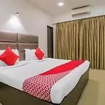 Oyo Flagship 18252 Supreme Hotel Cuffe Parade