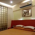 Hotel Metro Palace