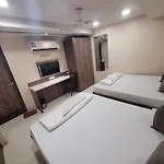 Hotel Heritage - Near Trade Center, Visa Consulate Bkc