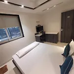Hotel Heritage - Near Trade Center, Visa Consulate Bkc