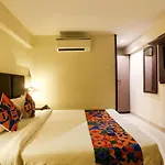 Fabhotel West Inn - Nr Mumbai International Airport