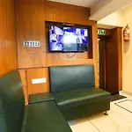 Fabhotel West Inn - Nr Mumbai International Airport