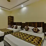 Hotel Garden Park - Near Trade Centre, Visa Consulate