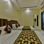 Hotel Garden Park - Near Trade Centre, Visa Consulate