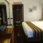 Hotel Midtown Pritam