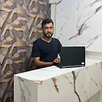 Hotel Plaza Rooms - Prabhadevi Dadar