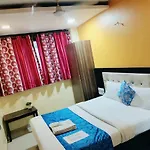 Hotel Golden Galaxy - Santacruz East