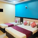 Hotel Golden Galaxy - Santacruz East