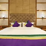 Treebo Premium Savera Inn