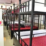 Yaan Dormitory Gents Hostel