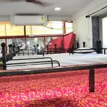 Yaan Dormitory Gents Hostel
