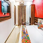 Fabhotel Glorify Palace - Nr Mumbai International Airport