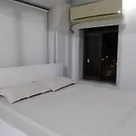 Luxurious 3 Bedroom Hall In Bandra West