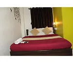 Hotel Saffron Inn