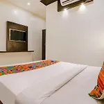 Fabexpress Abad Inn - 700M From Gateway Of India